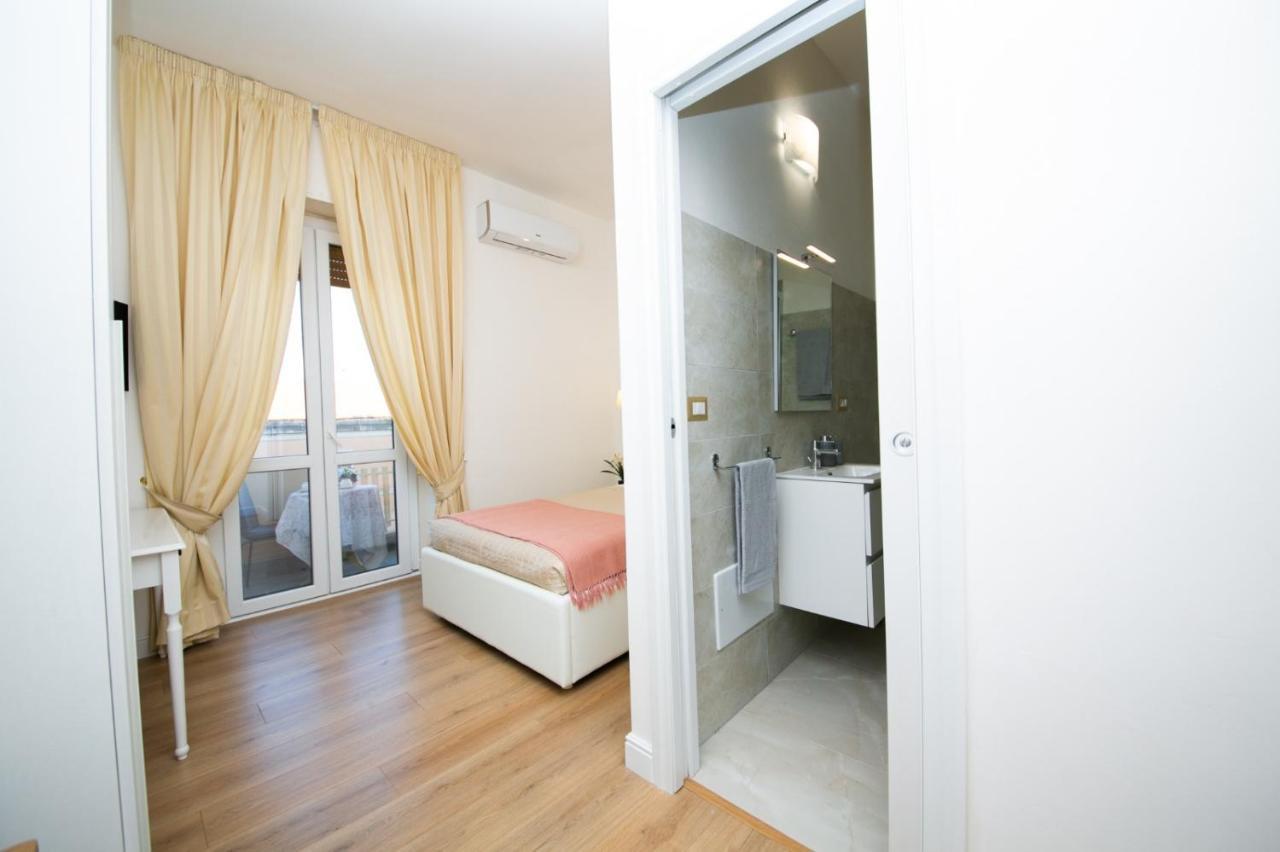 סאסארי Viale Italia Boutique Rooms מראה חיצוני תמונה