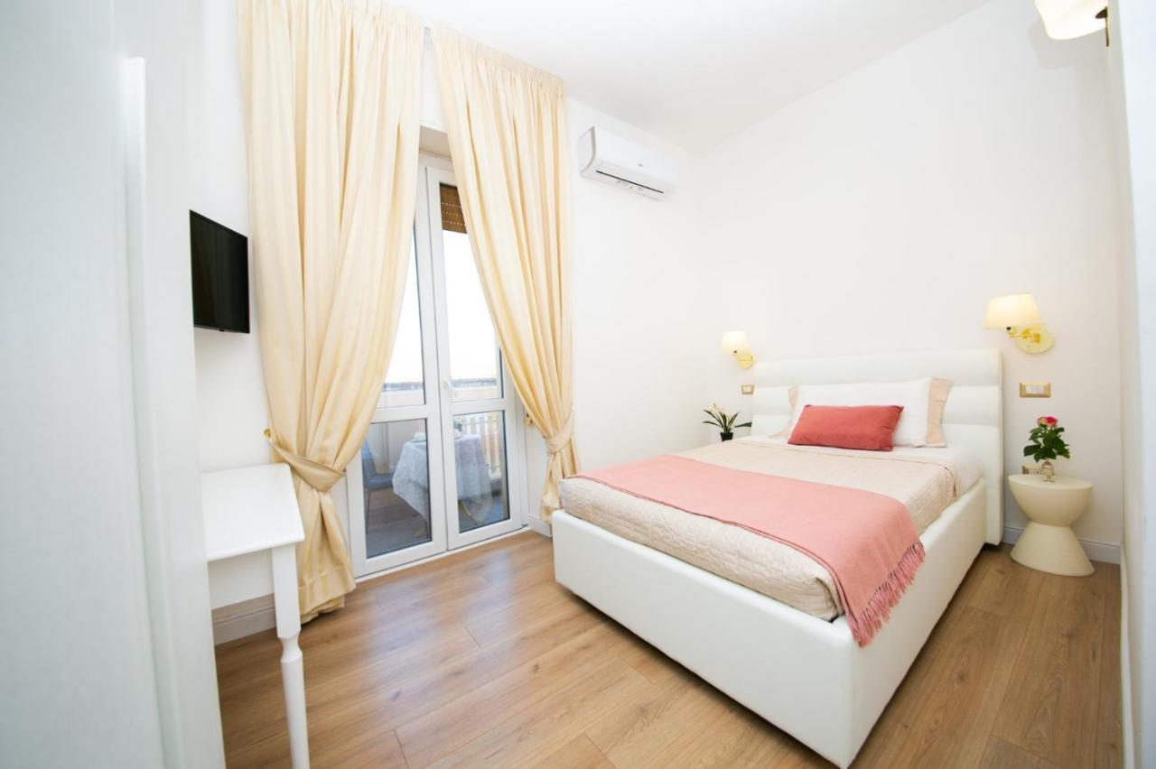 סאסארי Viale Italia Boutique Rooms מראה חיצוני תמונה